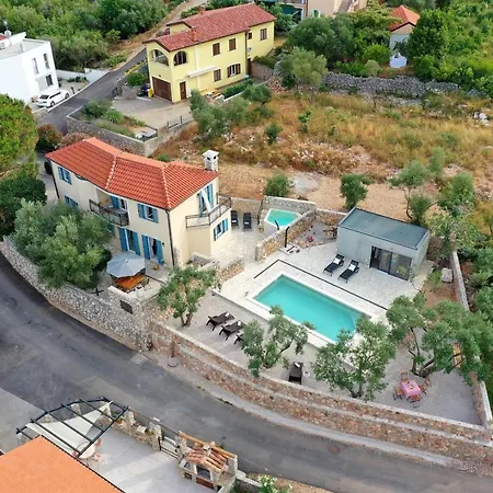 Pinia