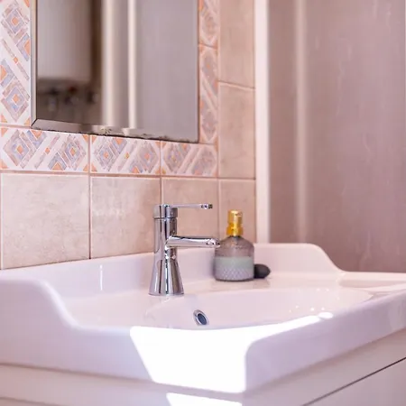 Villa Pinia Vrbnik (Primorje-Gorski Kotar)