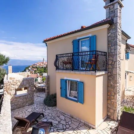 Pinia * Vrbnik (Primorje-Gorski Kotar)