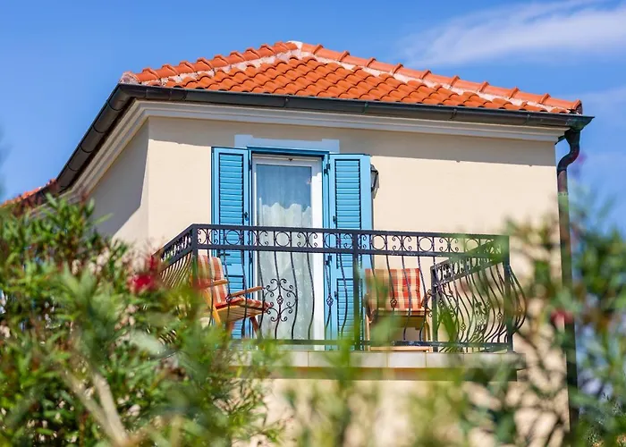 Pinia Villa Vrbnik (Primorje-Gorski Kotar)