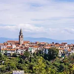 Pinia Вилла